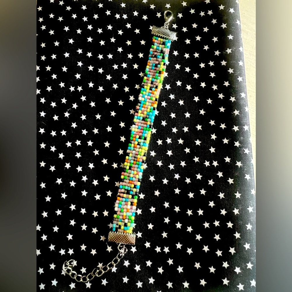 Handcrafted and unique custom designed beaded bracelet - product: Alicia